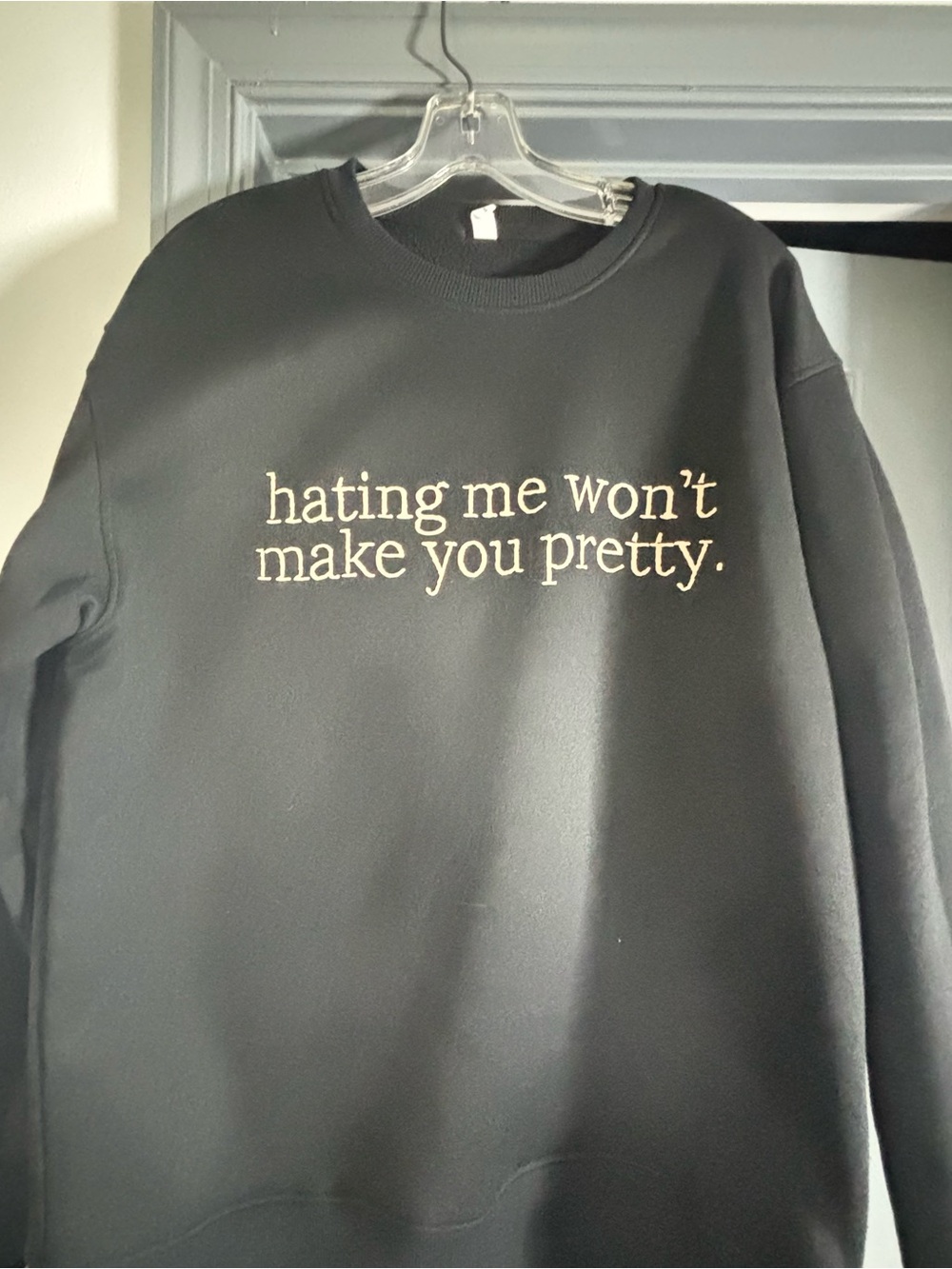 Women’s Graphic Crew Neck Sweatshirt